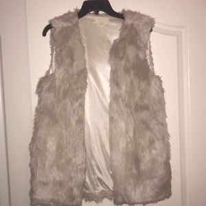 White/cream fur vest